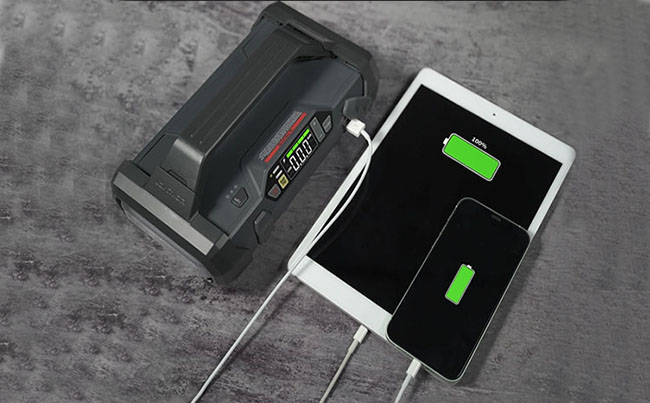 給手機(jī)、無(wú)線耳機(jī)、平板等充電測(cè)試