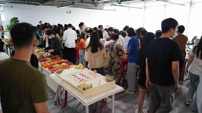 格瑞普電池國際營(yíng)銷中心大家庭 格瑞普電池國際營(yíng)銷中心大家庭