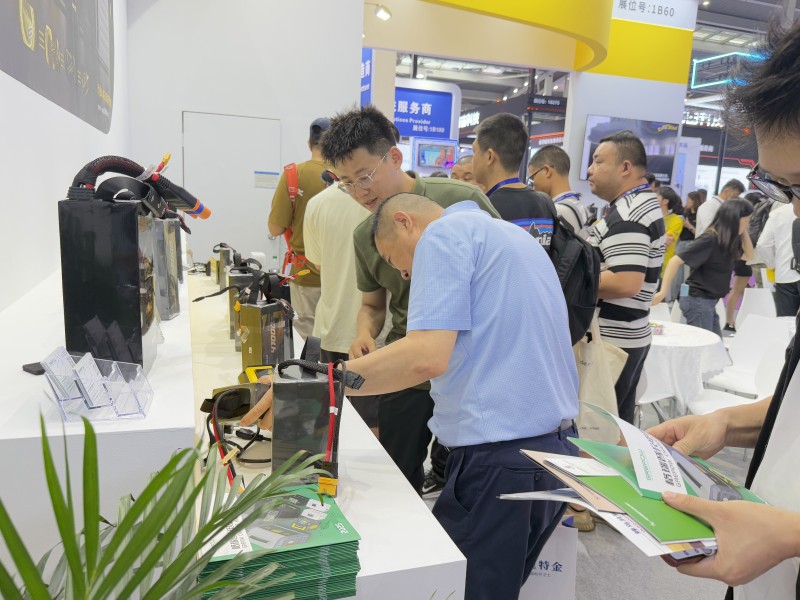 Tattu團(tuán)隊熱情接待 Tattu團(tuán)隊熱情接待